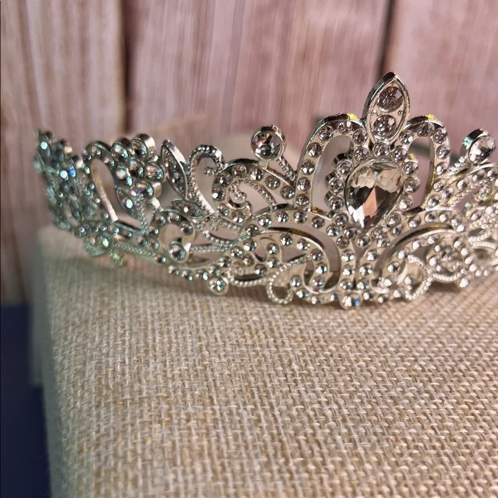 Elegant Silver & Rhinestone Tiara